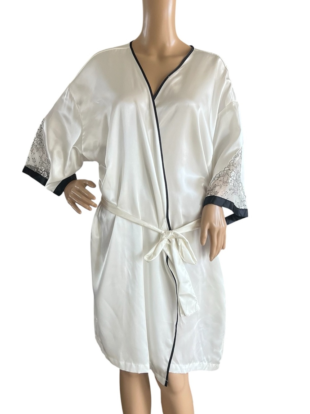Thalia Sodi Satin Lace Trim Wrap Robe Nightgown